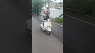 test ride Vespa VL