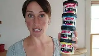 Speedball Fabric Screen Printing Ink Starter Set makes DIY shirt design so fun!