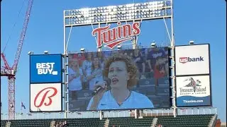 That Midwestern Mom sings for The @Twins July 1st 2022