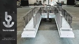 Multifunction boarding ladders SI 411 for work boats, yachts superyachts - Scala imbarco Besenzoni