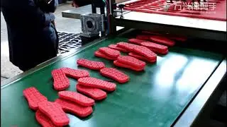 Automatic slipper/clip clop hydraulic die cutting machine