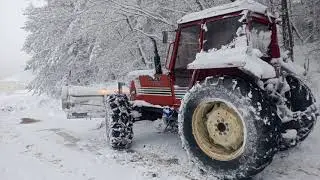 Fiat 980 DT Snow Plowing | Powerful Tractor Clearing Snow on the Road