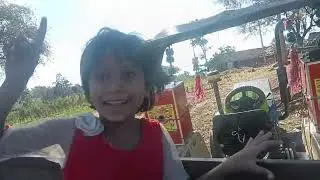 आज मधेश के साथ क्रिकेट खेल रहा हूं