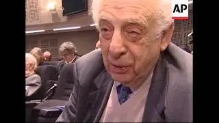 Government and banks agree on Holocaust restitution