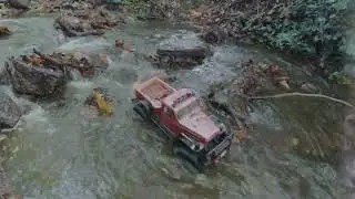 Sortie avec nos Traxxas TRX4 defender et un Axial dans un terrain bien humide
