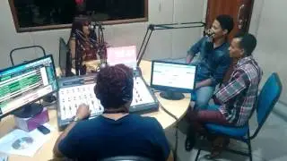 Edy E Edilson na R&aacute;dio fonte AM com bispo Neule e milla