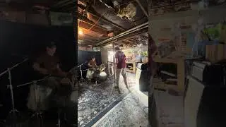Pack it up ~ Freddie King (two kids in a garage)