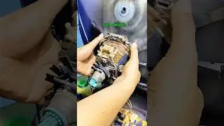 How to open the deflection yoke on a vintage CRT TV #tips #service #crttv #tubetv #yokedeflection
