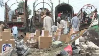 Telenor Pakistan Management Volunteers Flood Relief Activities