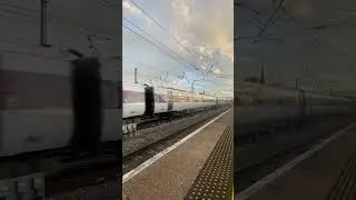 Class 800 LNER passing by Doncaster station😀