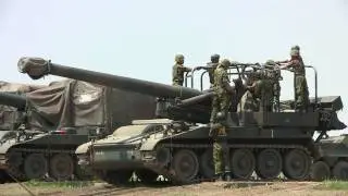 陸上自衛隊 203mm自走榴弾砲