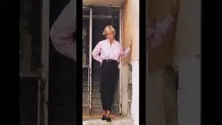 Diana comforting a crying bosnia lady who lost her son #diana #royal
