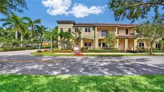 2350 SE 17th Ter, Homestead, FL Presented by Pedro Casanova.