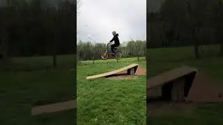 Wood bike ramp