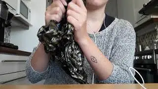 Simple ASMR -Plastic bag crinkle- whisper