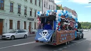 Brněnsk&yacute; Maj&aacute;les &mdash; Odjezd a pozdrav MUNI k 8. br&aacute;ně BVV.