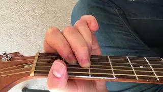 The Alternate Fingering A Chord and D Chord