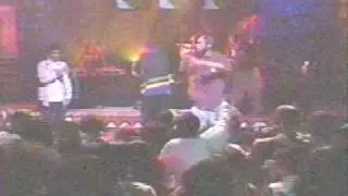 The Fugees Perform 