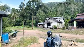 Melihat keindahan Kampung dayak di bawah gunung ambawang