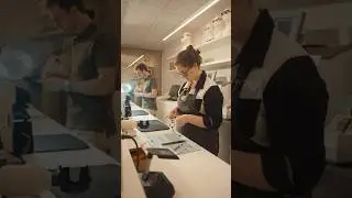 Een blik achter de schermen in het Optiek Porteman atelier! 🔧