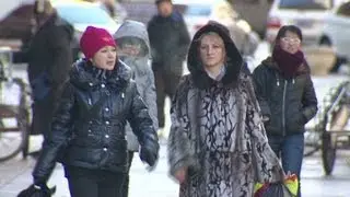 Chinese border town booms with business with Russia