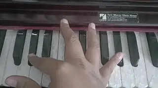 Learn to play the Shabad 'Mere Ram Rai Tu Santa Ka Sant Tere' on harmonium