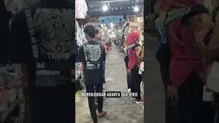 Fasilitas Pasar tradisional di Candi Prambanan Yogyakarta