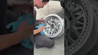 Polishing these beadlock wheels #metalpolishing #offroad #offroadwheels #polishing #detailing