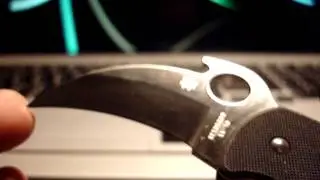 Spyderco Karahawk