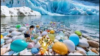The volcano erupted some crystal balls and some golden diamonds。Rainbow Beach's Crystal Secrets
