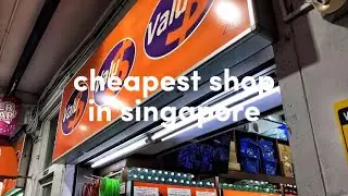 What’s Inside Singapore’s Cheapest Shop? | Belanja oleh-oleh murah di Singapore! | Valu$ Singapore