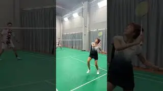 Backhand slice cross court