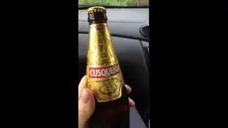 Drinking Cusque&ntilde;a beer