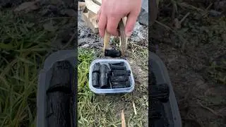 Amazing Hack: How to Make an Eco-Friendly Fire Starter with Charcoal. #lifehacks #camping
