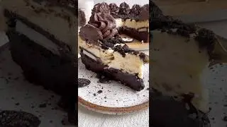 Oreo Brownie Cheesecake