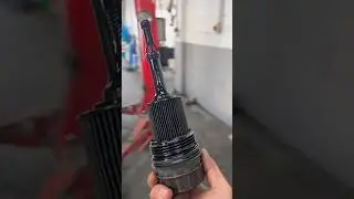 Mercedes-Benz 2 L diesel oil filter change
