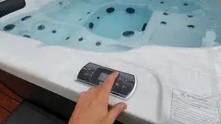 H2O Hot Tubs - Retreat Deluxe