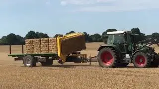 Strohfahren mit Ballensammelwagen 2020