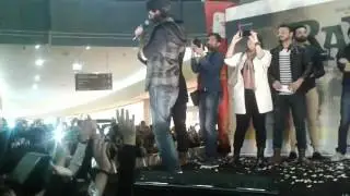 Sharukh khan in Arabian mall raees promotion