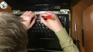 Toshiba qosmio f50 (Разборка, чистка от пыли, замена термопасты, сборка)