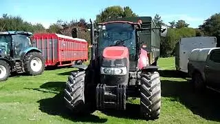 CASE iH FARMALL 115U