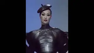 Erica Van Briel para Thierry Mugler Haute Couture SS 1997Dise&ntilde;ador: Manfred Thierry Mugler