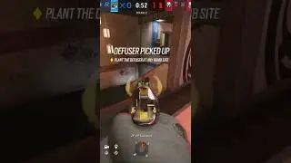 why is lil bro reinforcing in attack phase 🥀 - #siege #gaming #jynxzi #siegeranked #xbox