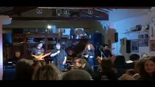 Phil Gio With Barcode: (Oh) Pretty Woman (Van Halen Cover)