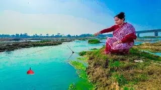 Fishing Video || The Beautiful Lady Catches a Lot of Big Fishes from the River Near two Bridges 