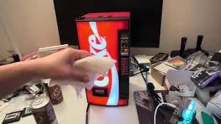 Unboxing Coke mini Refrigerator by New Wave Toys - Review