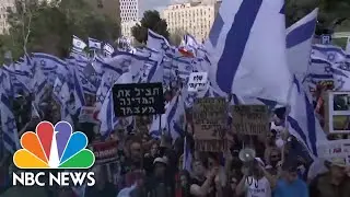 Israeli prime minister puts plan to overhaul judiciary on hold after protests