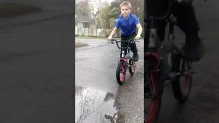 Puddle splashing