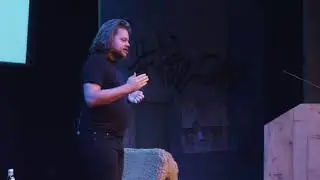 Magnus Nilsson speaking at Food on the Edge 2017