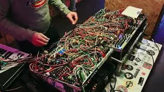 ADE 750 X Halfgeleider live @ Zwart Goud Amsterdam.  In store Eurorack performance.